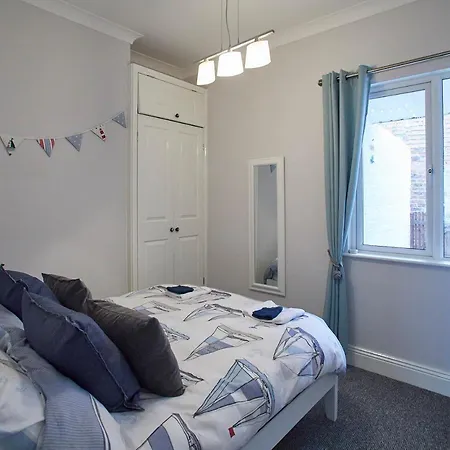 Host & - The First Port Of Call Apartment