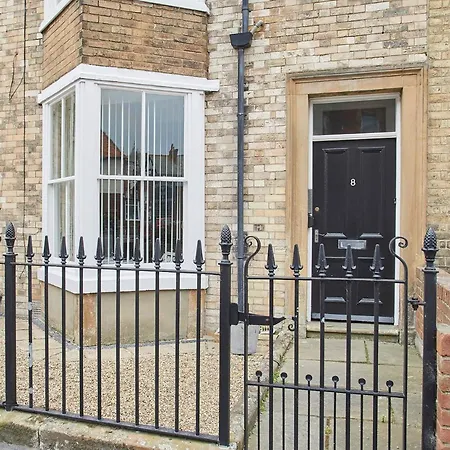 Host & - The First Port Of Call Apartment